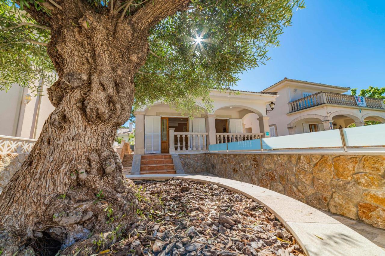 Benestar Pool And Beach In Platja De Muro Villa Exterior photo